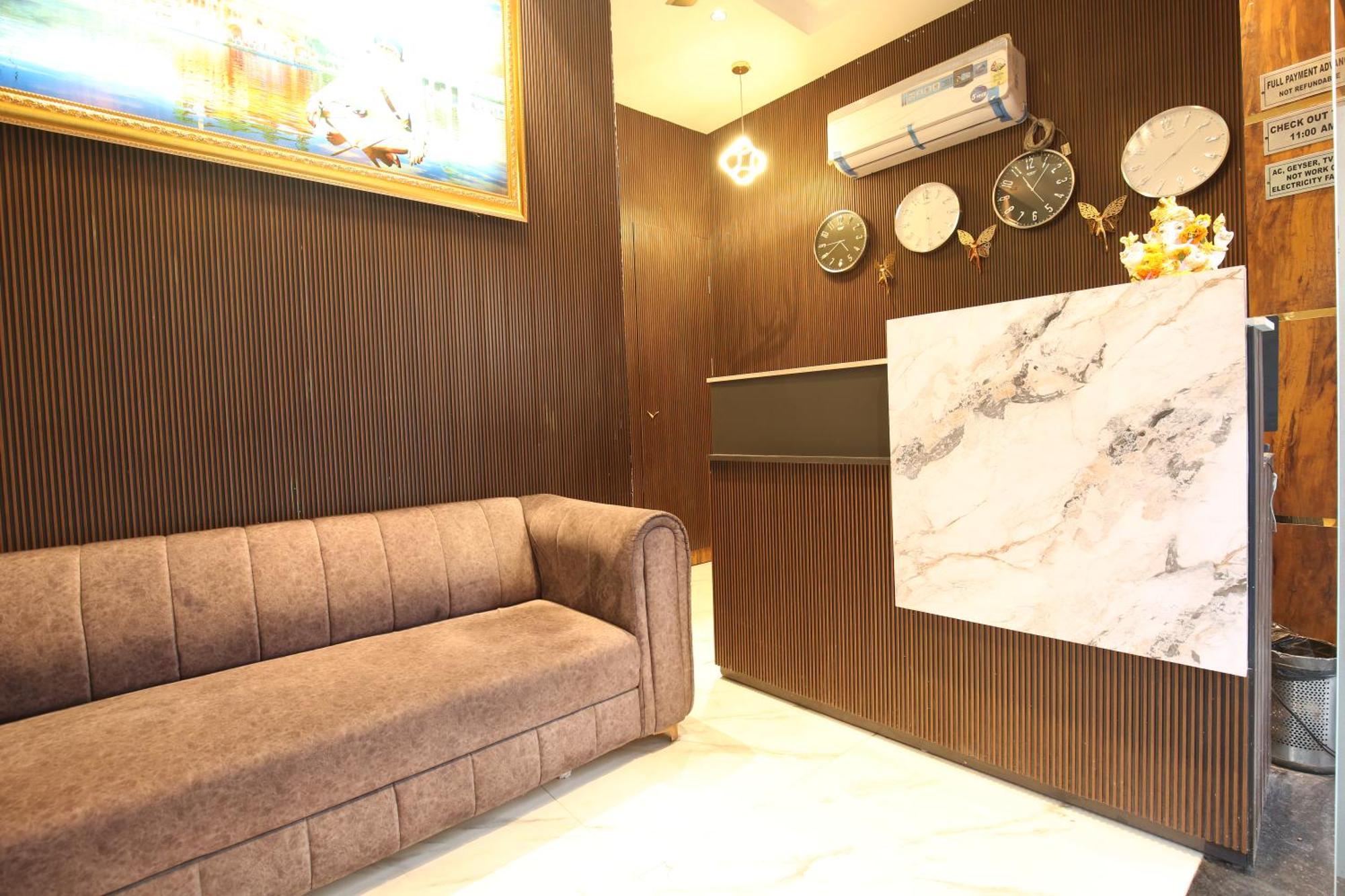 Hotel Holiday First 300 Meter From Golden Temple アムリトサル エクステリア 写真