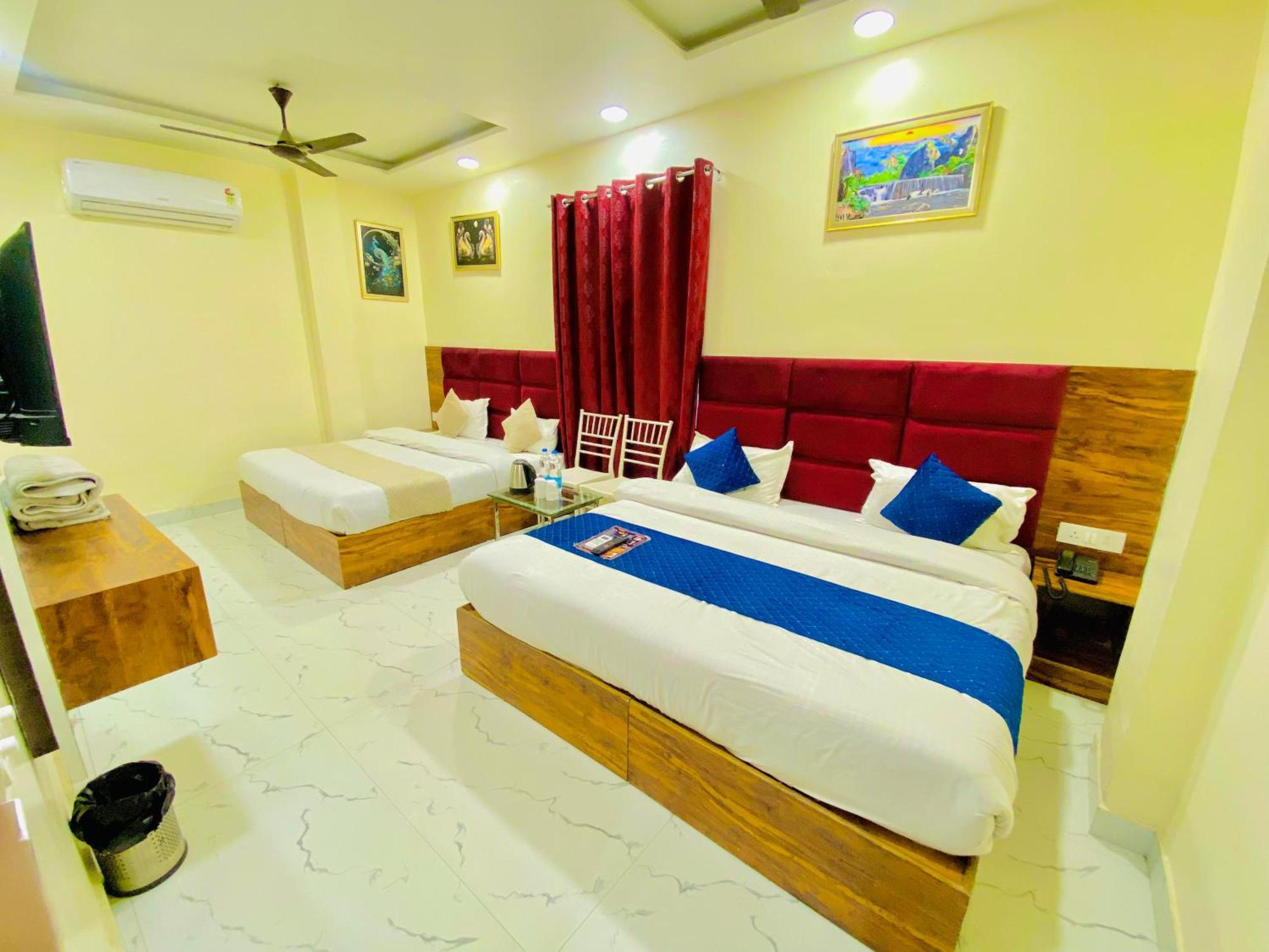 Hotel Holiday First 300 Meter From Golden Temple アムリトサル エクステリア 写真