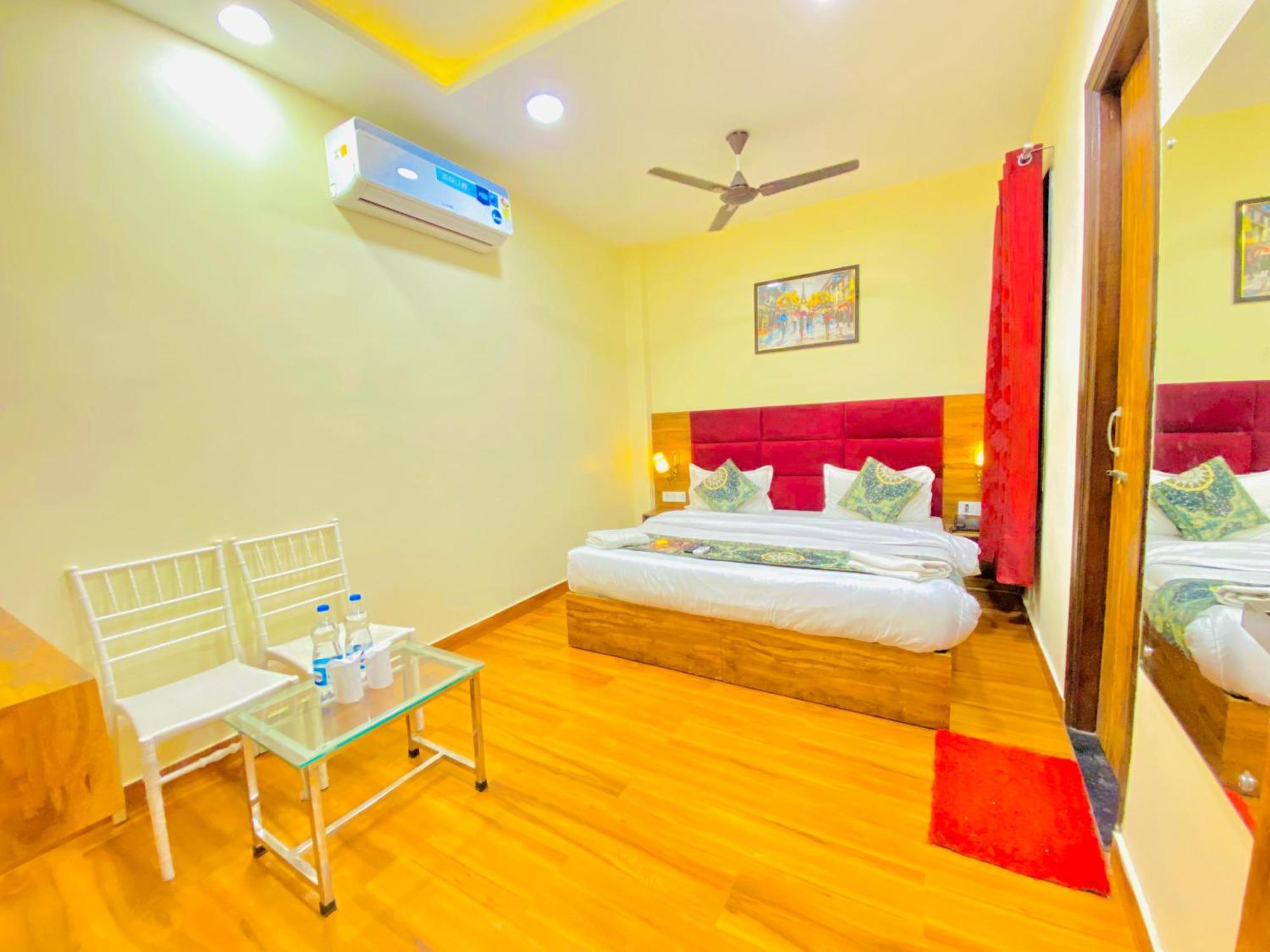 Hotel Holiday First 300 Meter From Golden Temple アムリトサル エクステリア 写真